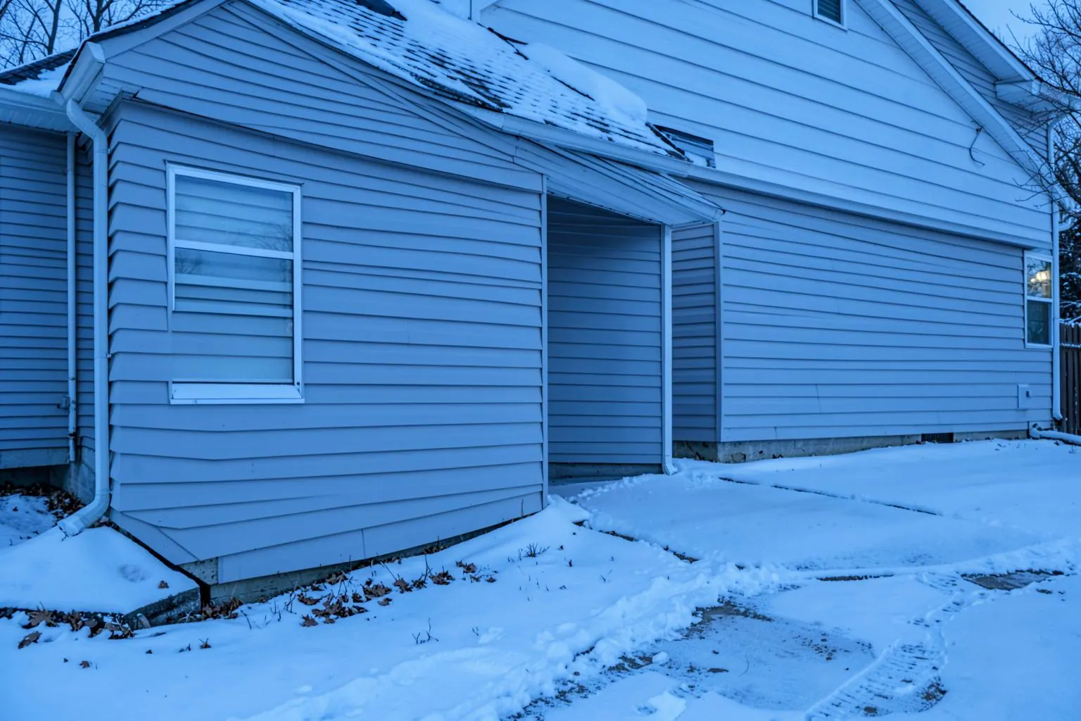 Vinyl, Fiber Cement, or Steel: Choosing Siding for a Nebraska Winter